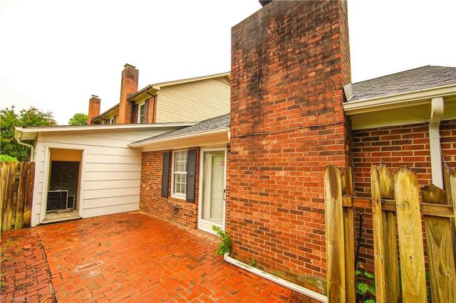 136 Chrisfield Circle, Winston-salem, NC 27104