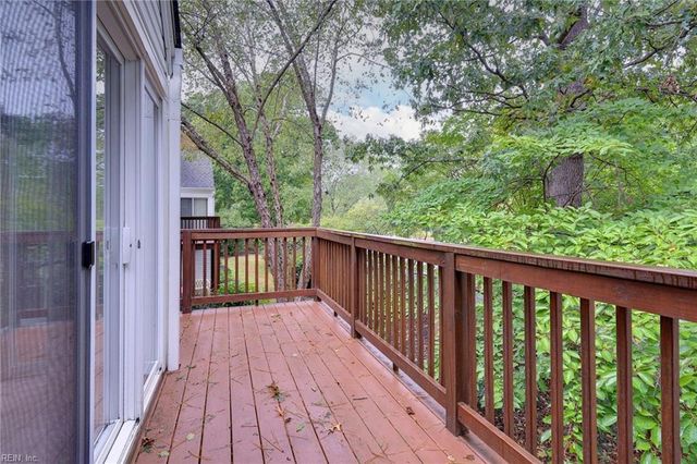 526 Ironwood DR, Yorktown, VA 23693