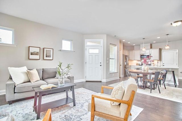 189 Manordale Drive, Chapel Hill, NC 27517