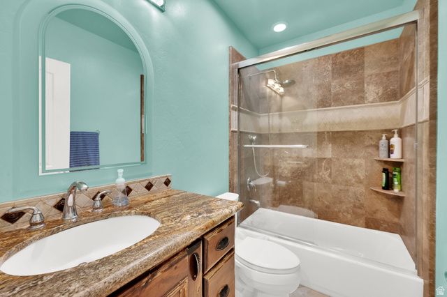 192 E LAKESIDE CT, Saratoga Springs, UT 84045