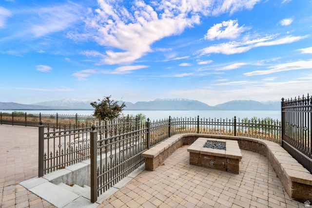 192 E LAKESIDE CT, Saratoga Springs, UT 84045
