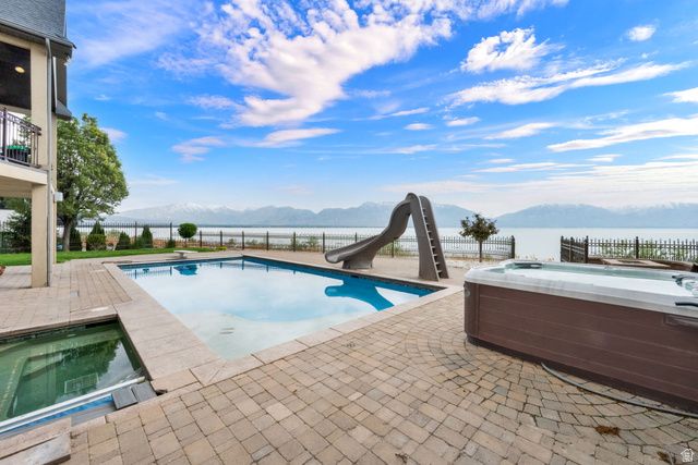 192 E LAKESIDE CT, Saratoga Springs, UT 84045