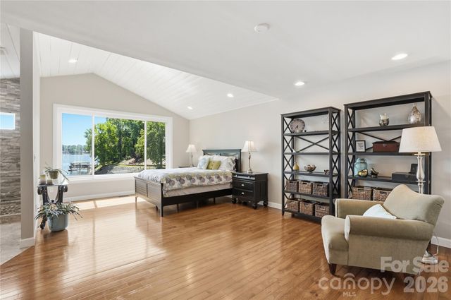 19011 Kailua Circle, Tega Cay, SC 29708