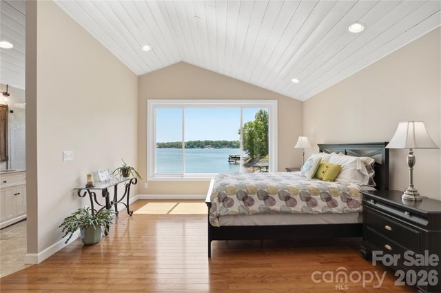 19011 Kailua Circle, Tega Cay, SC 29708