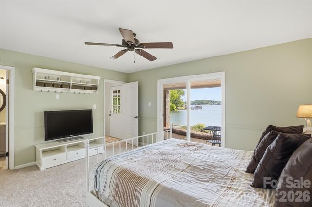 19011 Kailua Circle, Tega Cay, SC 29708