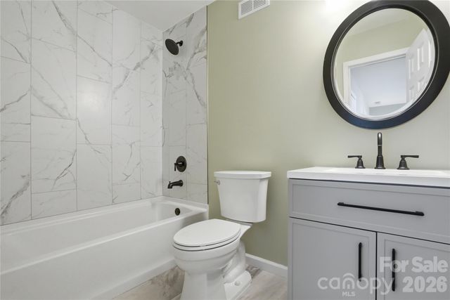 19011 Kailua Circle, Tega Cay, SC 29708