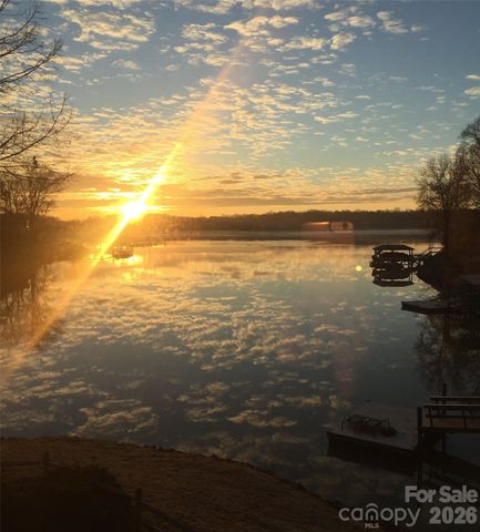 19011 Kailua Circle, Tega Cay, SC 29708