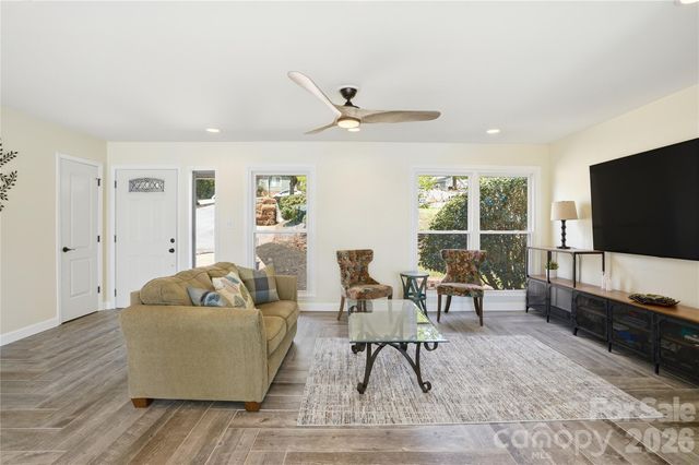 19011 Kailua Circle, Tega Cay, SC 29708