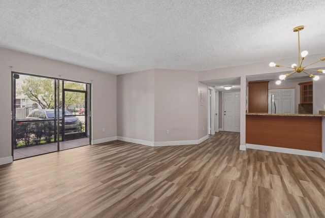 468 NE 206th Lane 108-6, Miami, FL 33179