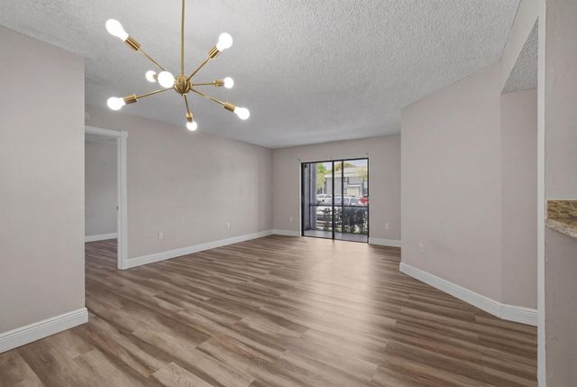 468 NE 206th Lane 108-6, Miami, FL 33179