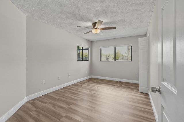 468 NE 206th Lane 108-6, Miami, FL 33179