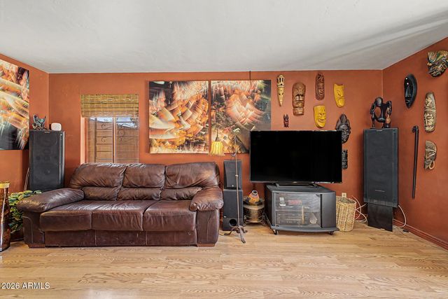 1032 W 6TH Place, Mesa, AZ 85201