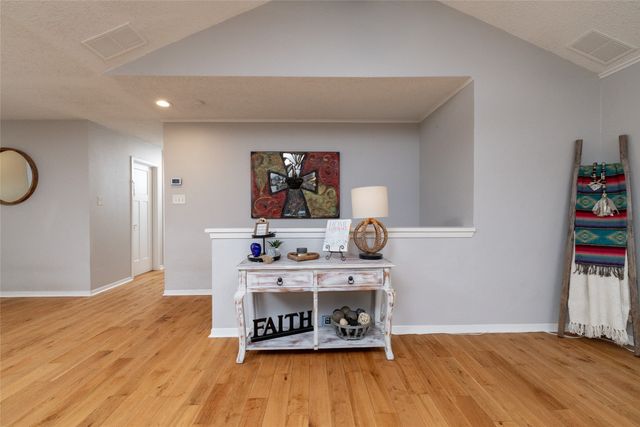 205 Timberlake Drive, Azle, TX 76020