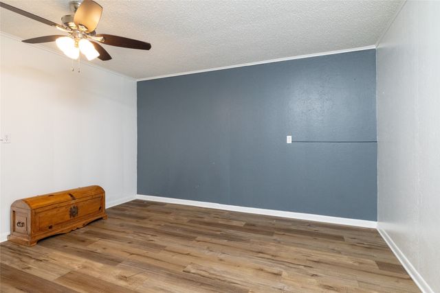 205 Timberlake Drive, Azle, TX 76020