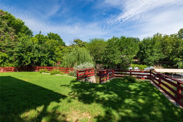 205 Timberlake Drive, Azle, TX 76020