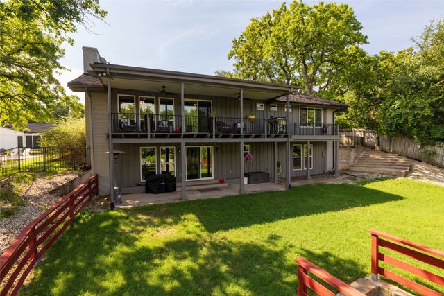 205 Timberlake Drive, Azle, TX 76020