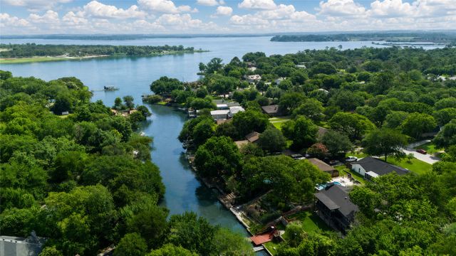 205 Timberlake Drive, Azle, TX 76020