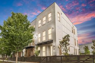 1815 La Dawn NW Lane, Atlanta, GA 30318