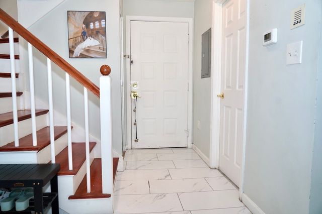 20 Knox Street 30, Lawrence, MA 01841