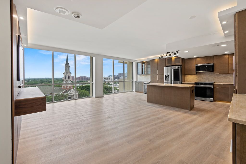 6211 W Northwest Highway 1007, Dallas, TX 75225