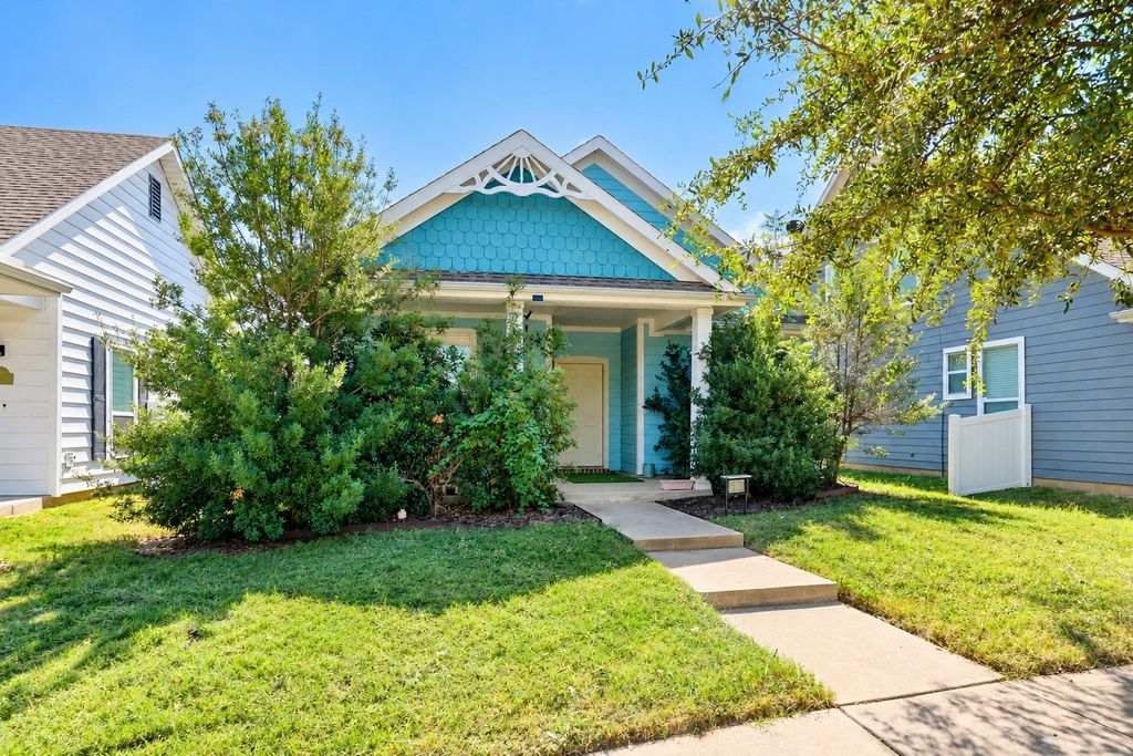 9320 Masse Court, Providence Village, TX 76227 — exterior