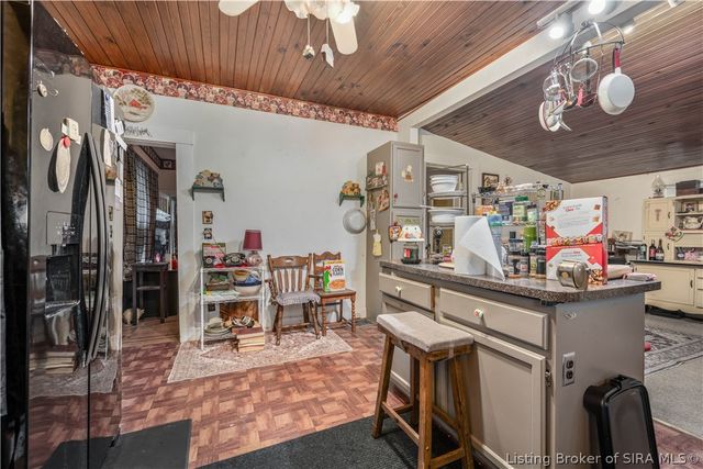 1110 E Elm Street, New Albany, IN 47150