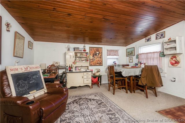 1110 E Elm Street, New Albany, IN 47150
