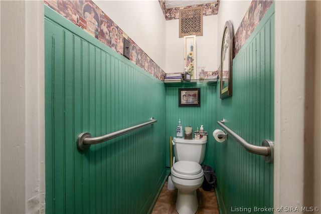 1110 E Elm Street, New Albany, IN 47150