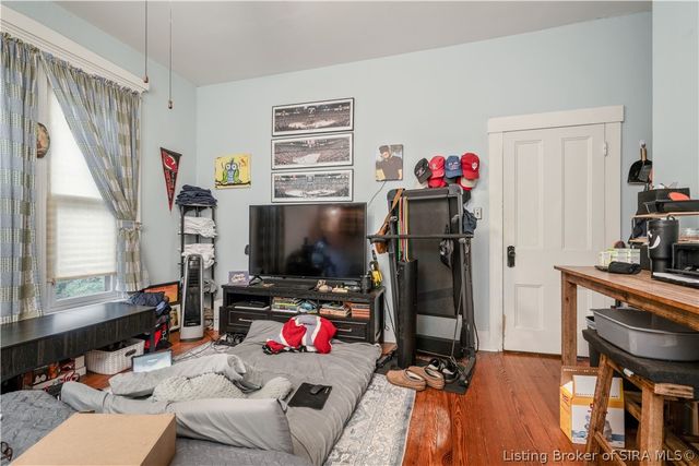 1110 E Elm Street, New Albany, IN 47150