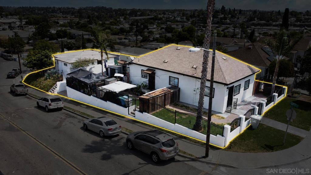 853 S 32nd St, San Diego, CA 92113 — photo 2