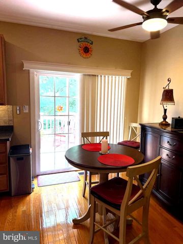 53 HOAG LN, Aston, PA 19014