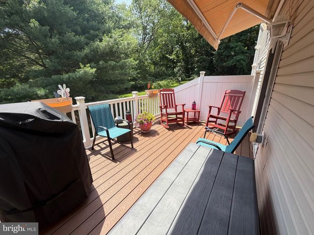 53 HOAG LN, Aston, PA 19014