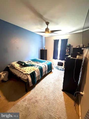 53 HOAG LN, Aston, PA 19014