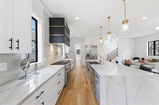 1385 Sylvan NE Circle, Brookhaven, GA 30319