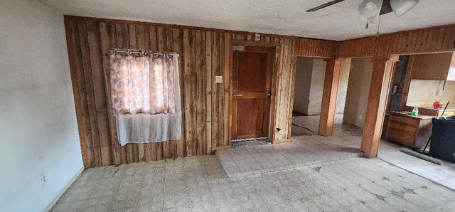 9 Road 6885, Farmington, NM 87421