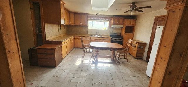 9 Road 6885, Farmington, NM 87421