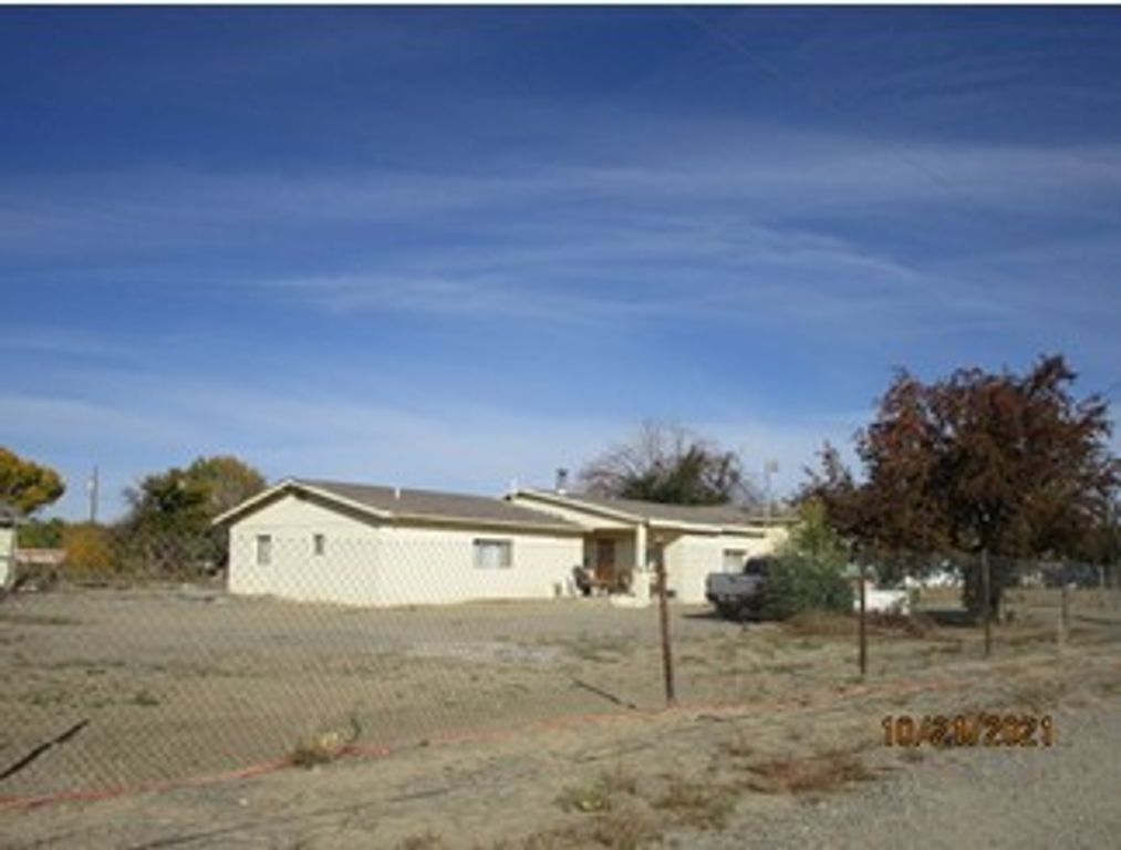 9 Road 6885, Farmington, NM 87421