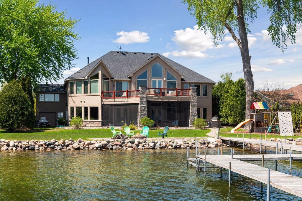 205 Woodpecker Ridge Road, Tonka Bay, MN 55331