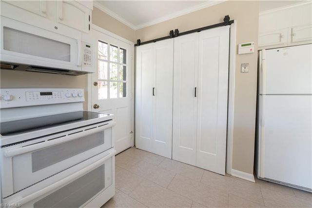 4102 Pheasant Run Drive, Greensboro, NC 27455