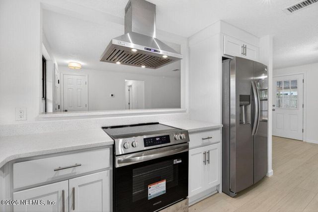 4266 SPRINGWOOD Road, Jacksonville, FL 32207
