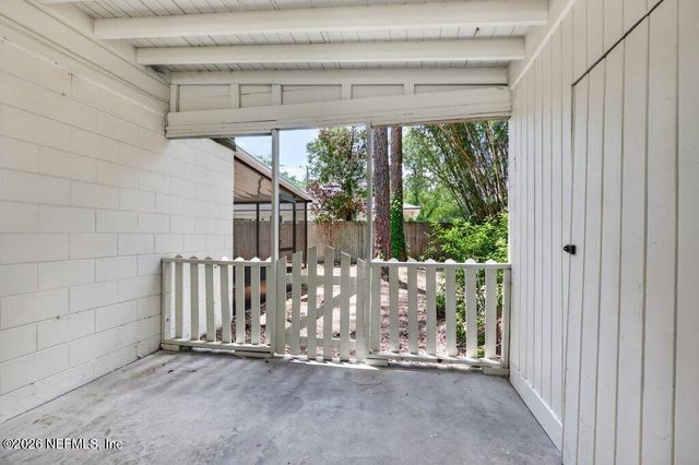 4266 SPRINGWOOD Road, Jacksonville, FL 32207