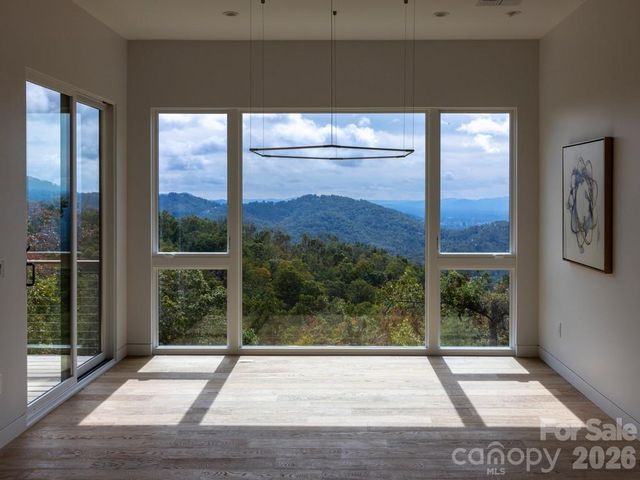 631 Elk Mountain Scenic Highway, Asheville, NC 28804