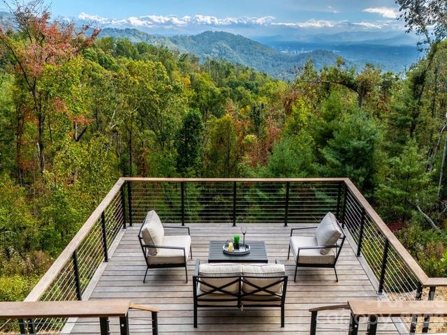 631 Elk Mountain Scenic Highway, Asheville, NC 28804