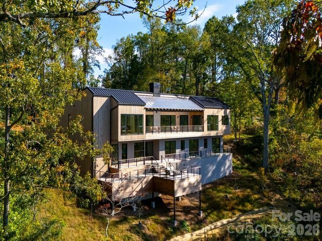 631 Elk Mountain Scenic Highway, Asheville, NC 28804