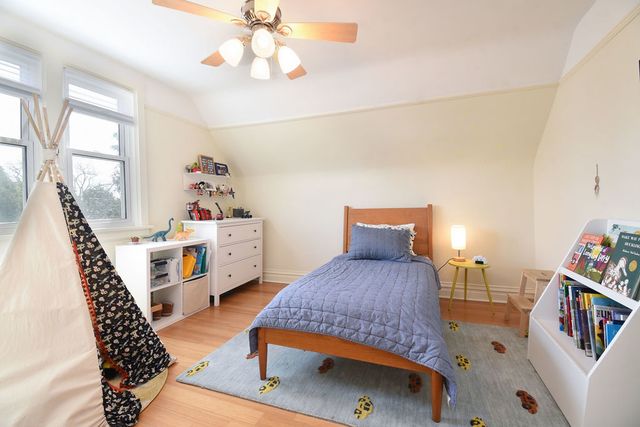 4157 Raymond Avenue, Brookfield, IL 60513