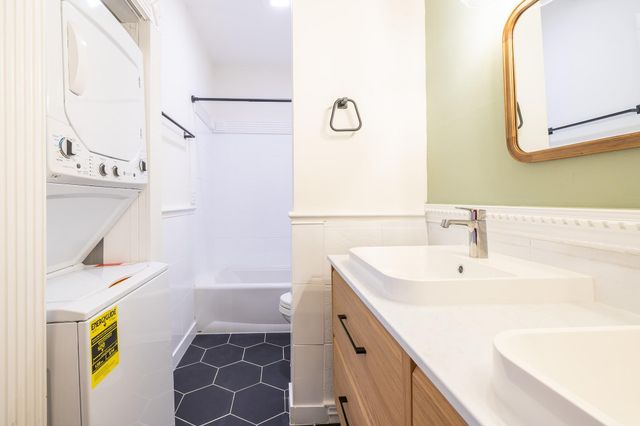 10049 Westpark Drive 125, Houston, TX 77042