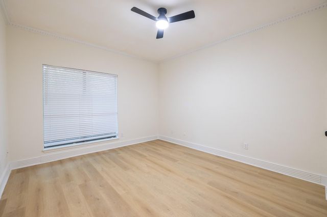 10049 Westpark Drive 125, Houston, TX 77042