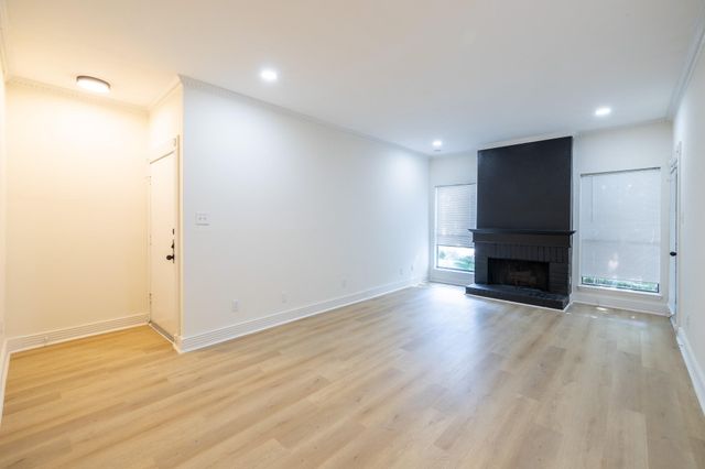 10049 Westpark Drive 125, Houston, TX 77042