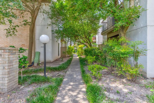 10049 Westpark Drive 125, Houston, TX 77042