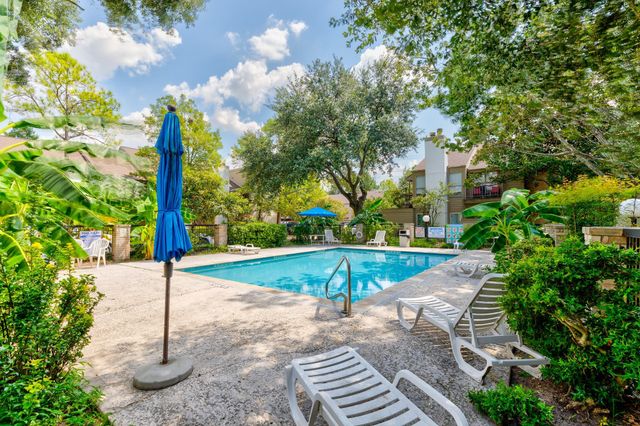 10049 Westpark Drive 125, Houston, TX 77042